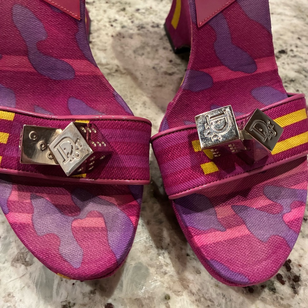 Dior by John Galliano Fall/Winter 2004 Purple Gambler Wedges - Picture 9 of 16